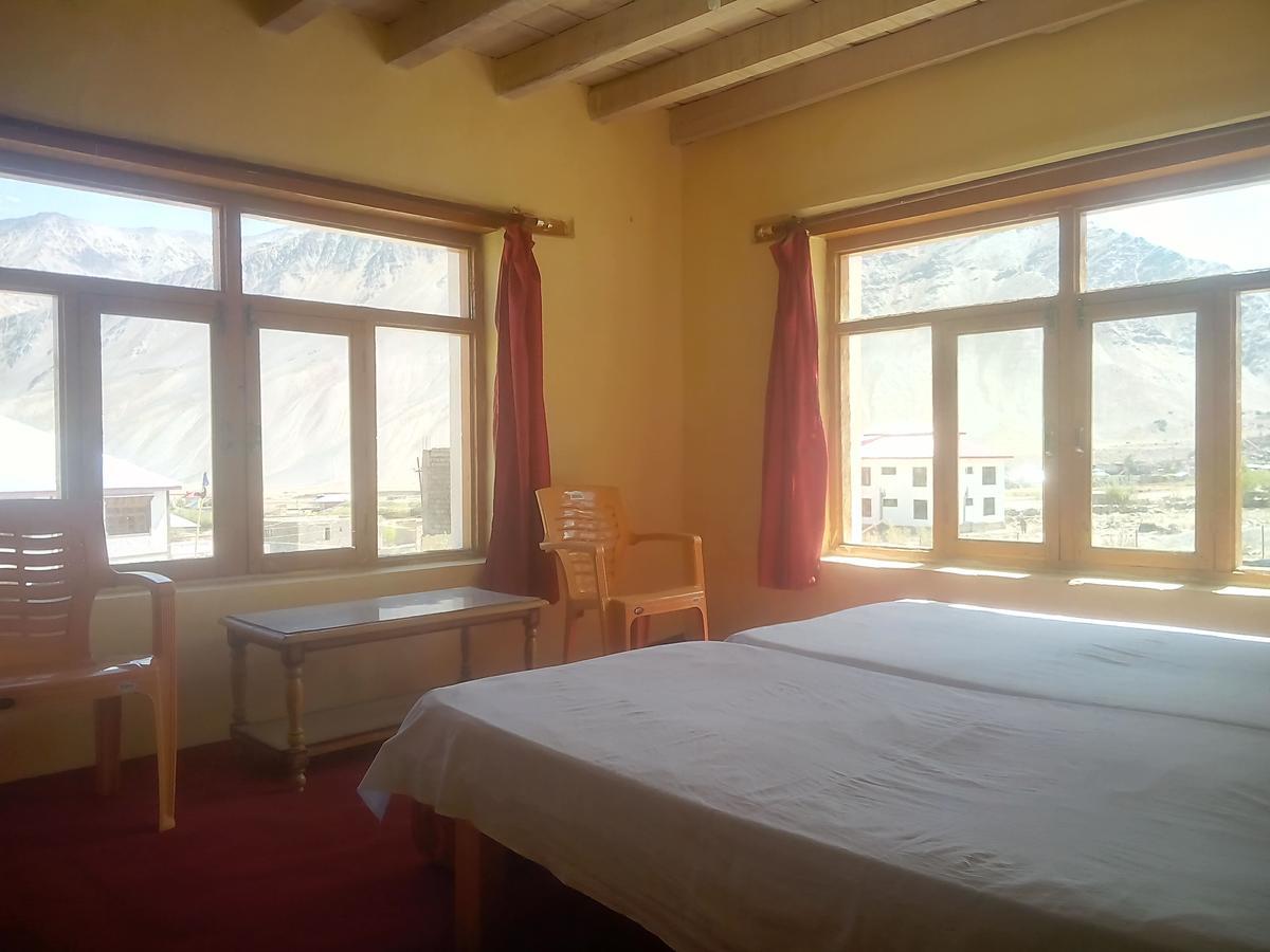 Hotel Rigyal Padam Bagian luar foto